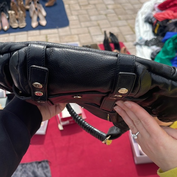 AUTHENTIC YSL PURSE - Picture 9 of 10